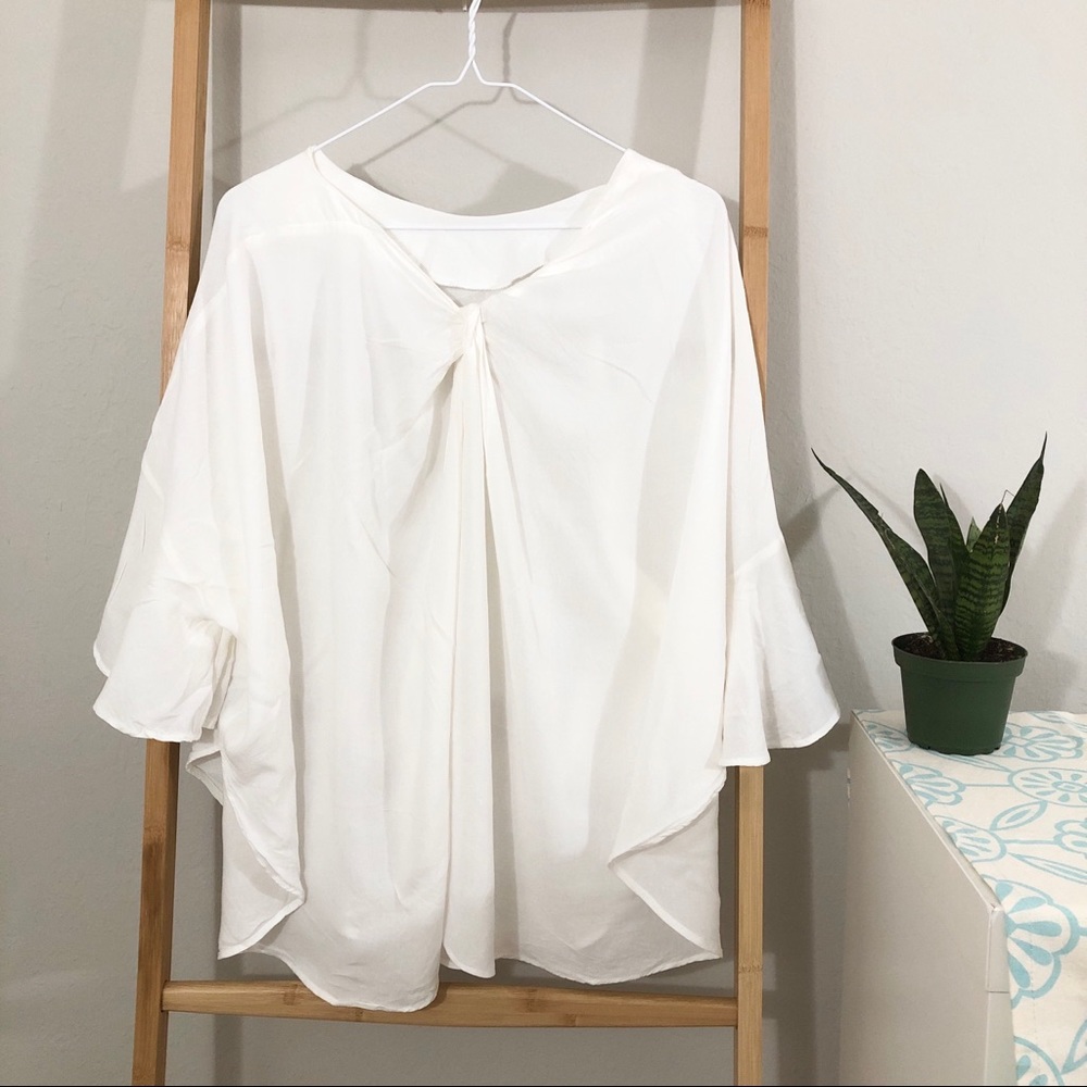 Like NEW flutter sleeves white blouse